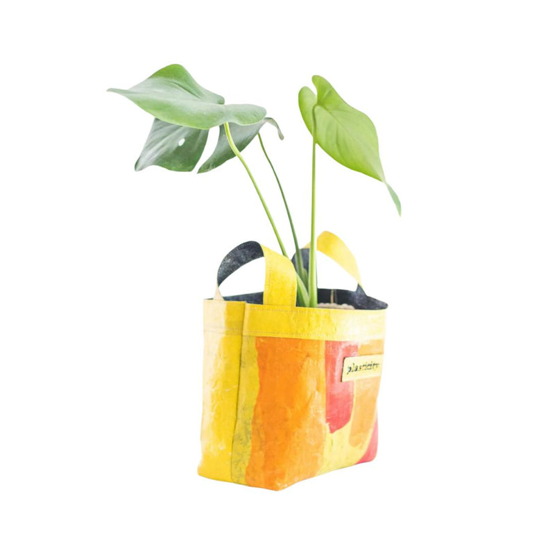 Water-resistant upcycled plastic planter, large | Yellows